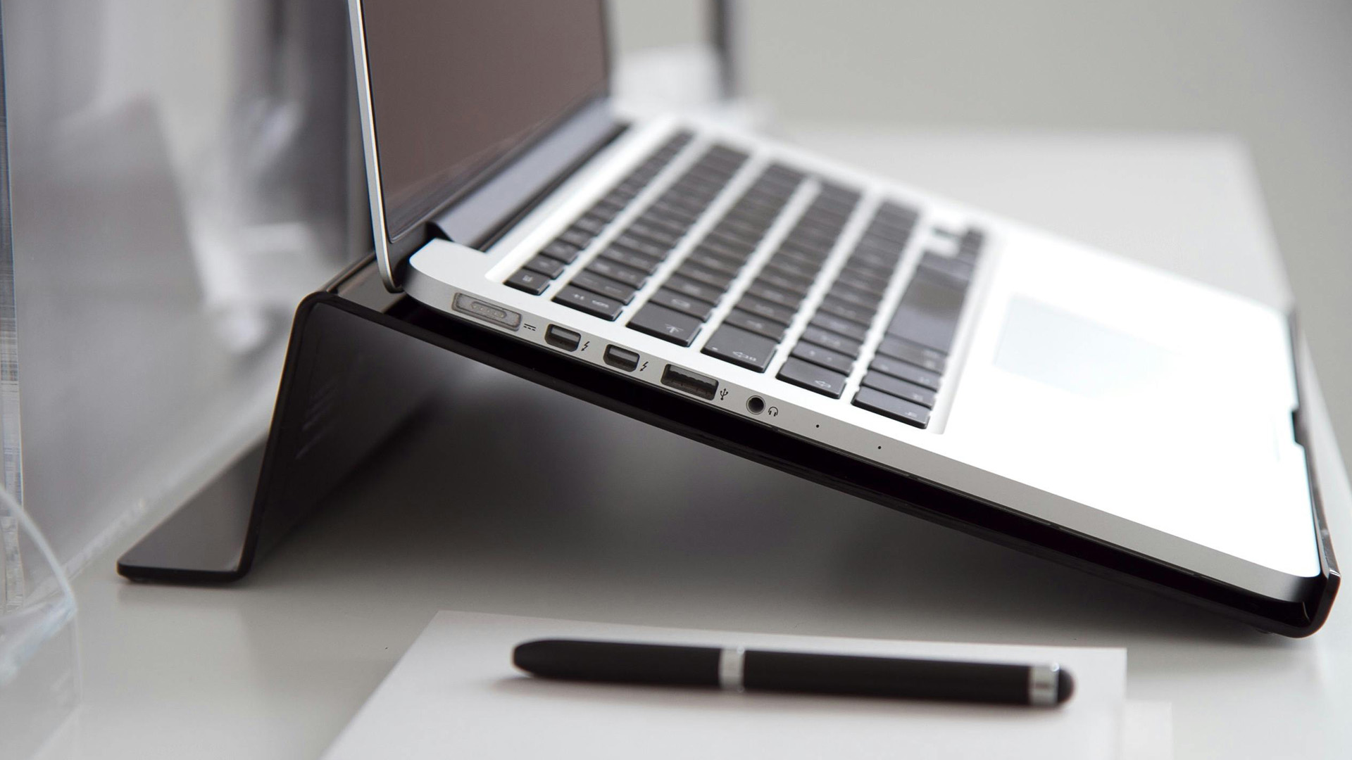 Adjustable Laptop Stand