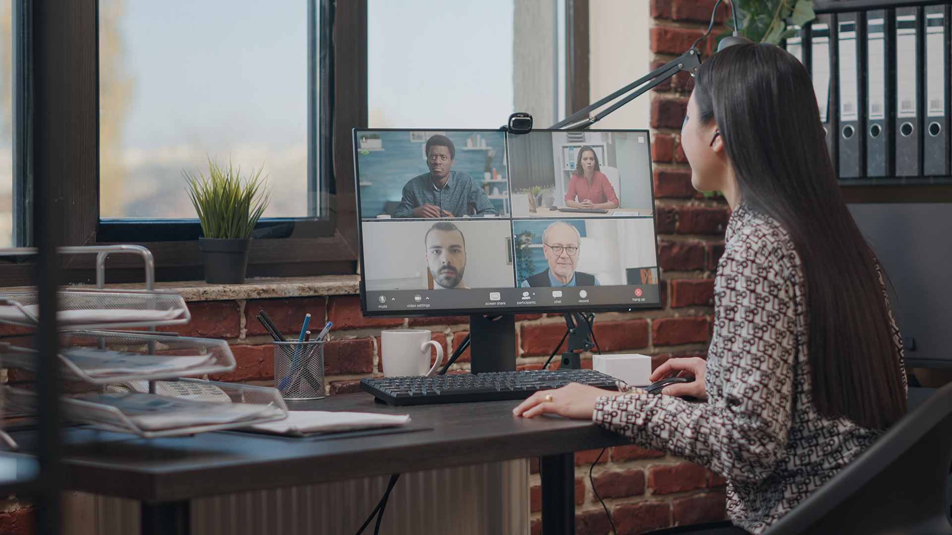 Best Webcams for Zoom Meetings in 2026 | Buying Guide
