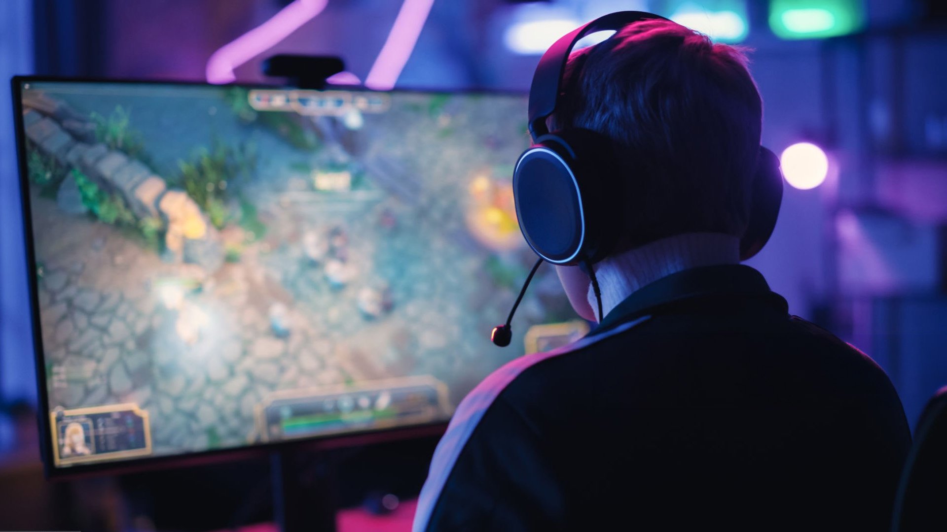 Best Gaming Headsets Under £100|Top Picks for Gaming & Music