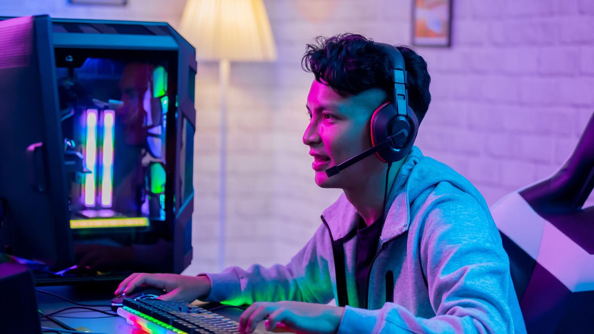 Best Gaming Headsets Under £100|Top Picks for Gaming & Music