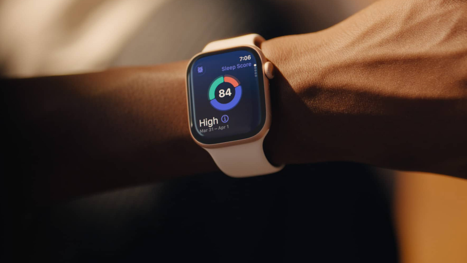 Google Pixel Watch 3 vs Apple Watch Series 9 Comparison