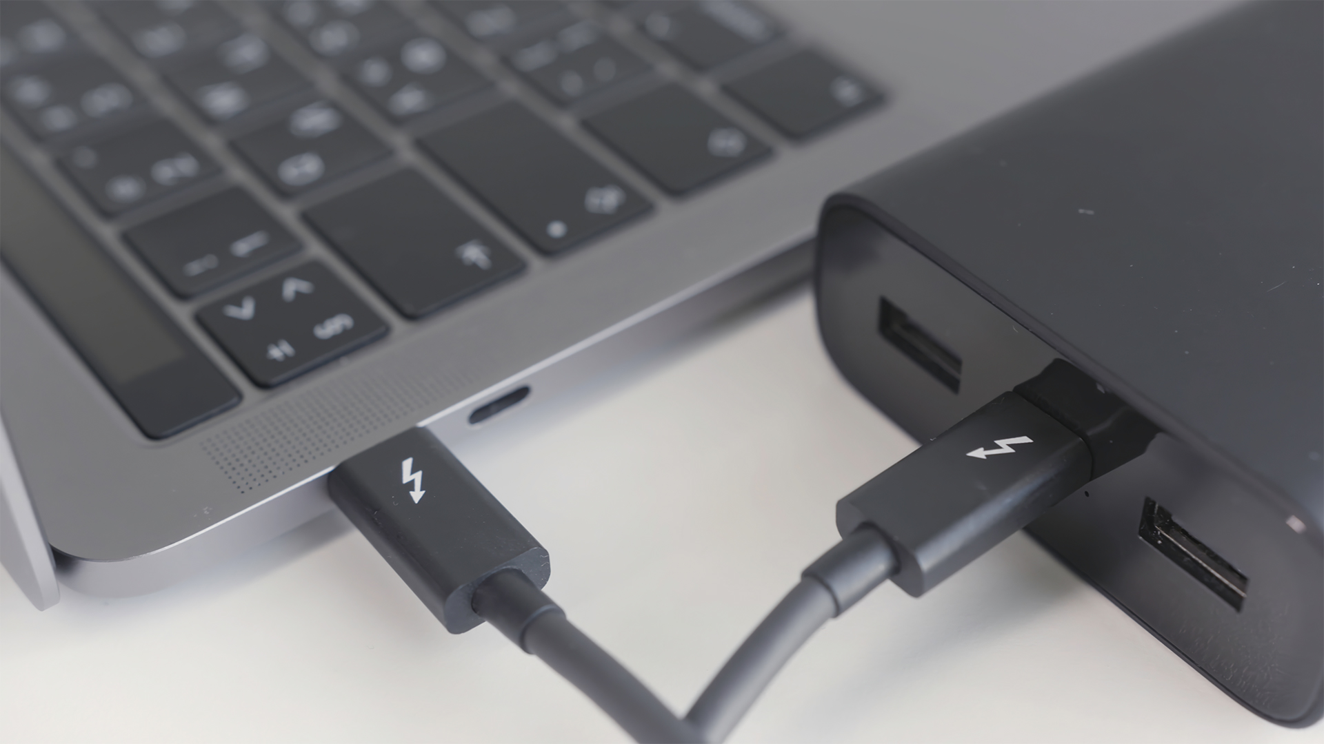 Best Portable Laptop Power Banks in 2026 | Buyer’s Guide