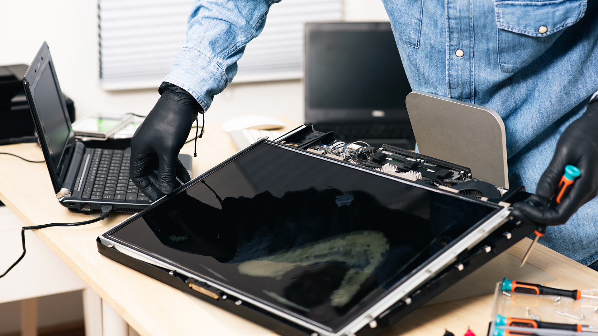 When to Replace the Laptop Screen