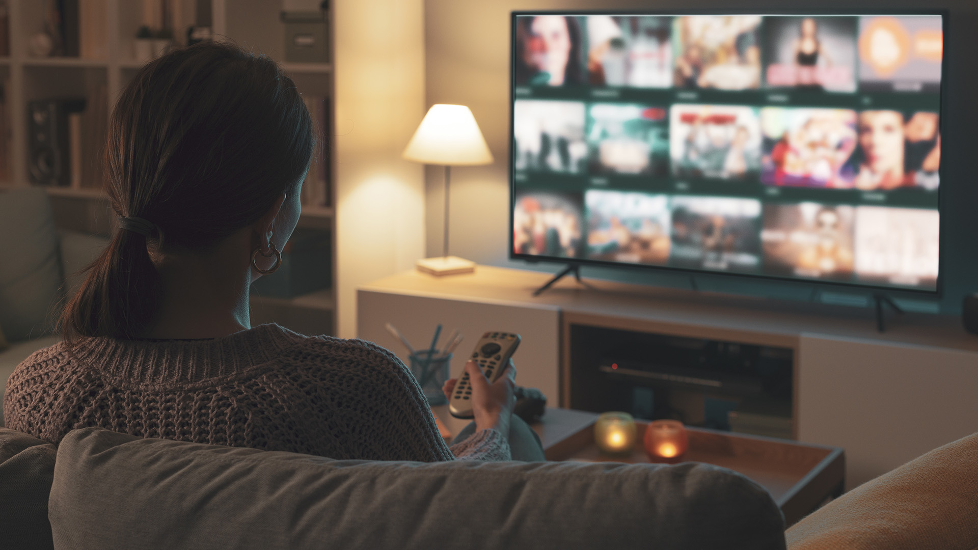 Projector vs TV: Best Display Choice for Home Cinema
